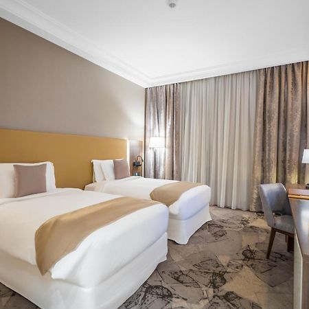 Grand Millennium Al Seef Basra Exterior foto